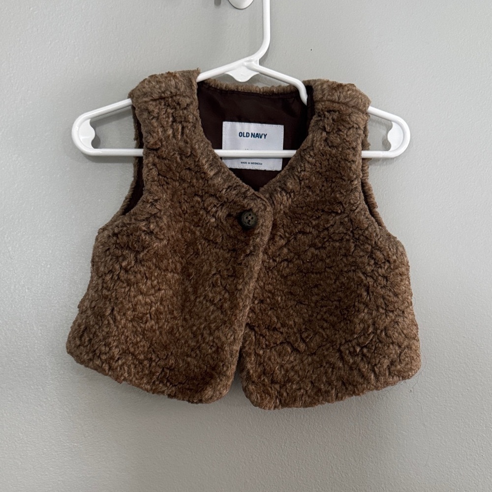 Old Navy Chocolate Brown Fleece Vest